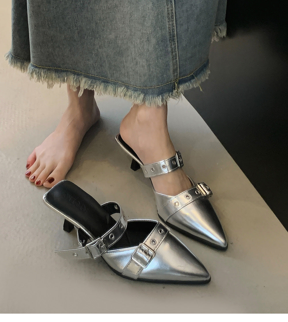 Eleganti Slip On con Tacco 5 cm e Borchie