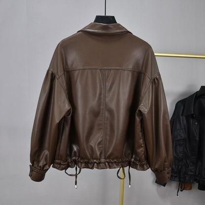 Giacca in  pelle bomber crop: Stile Ribelle per ogni occasione